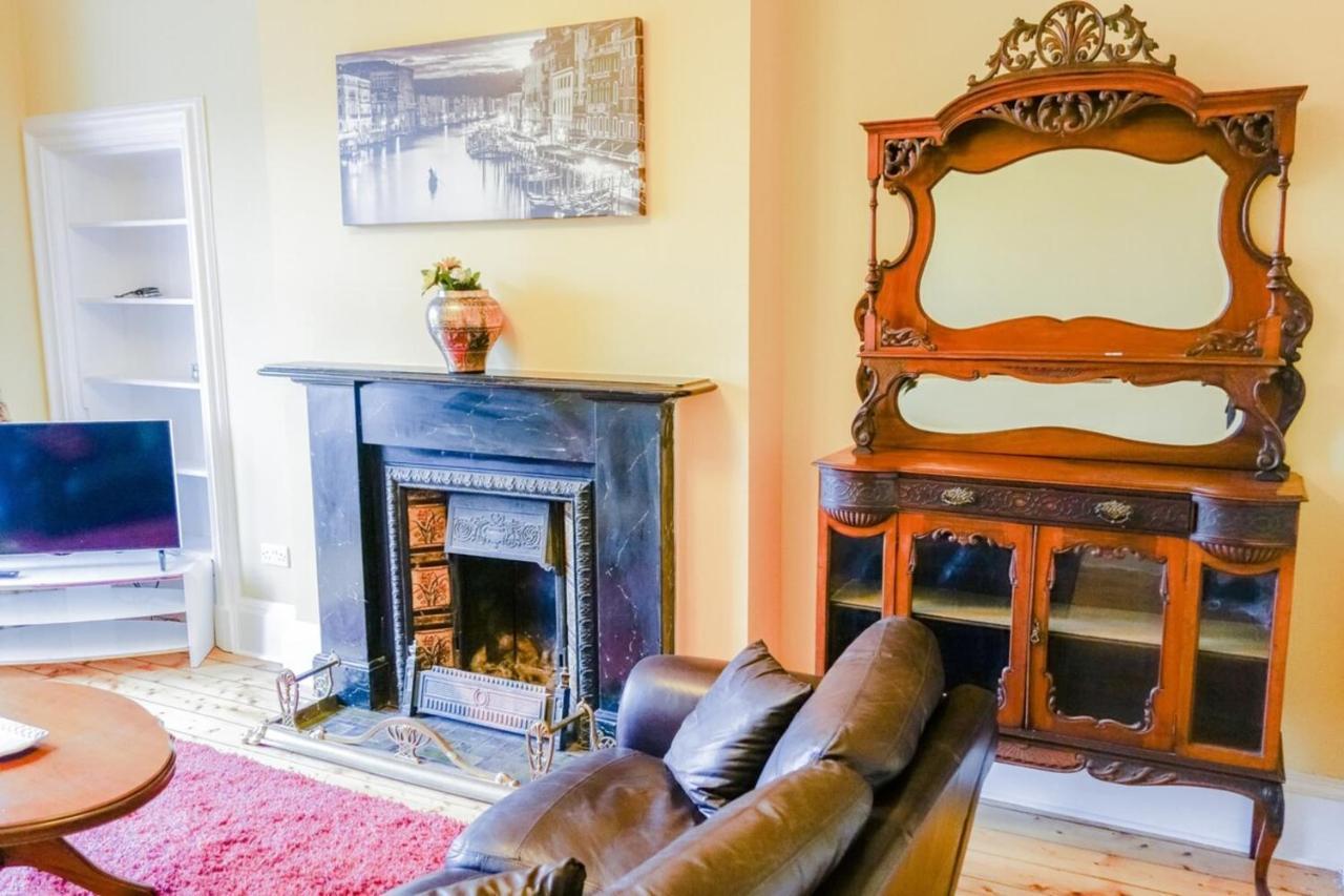 Newly Furnished 2 Bedroom Apartment On Leith Walk EDI Exterior foto